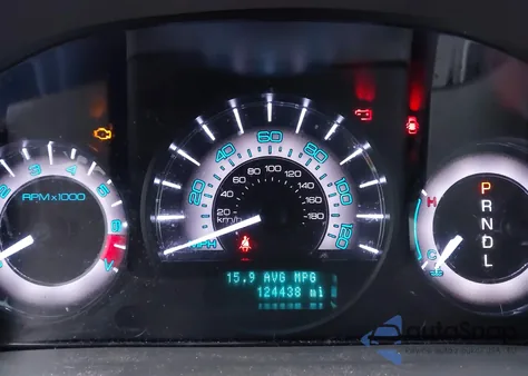 2010 Mercury Milan Premier z USA, uszkodzony, nr VIN 3MEHM0JA8AR663928